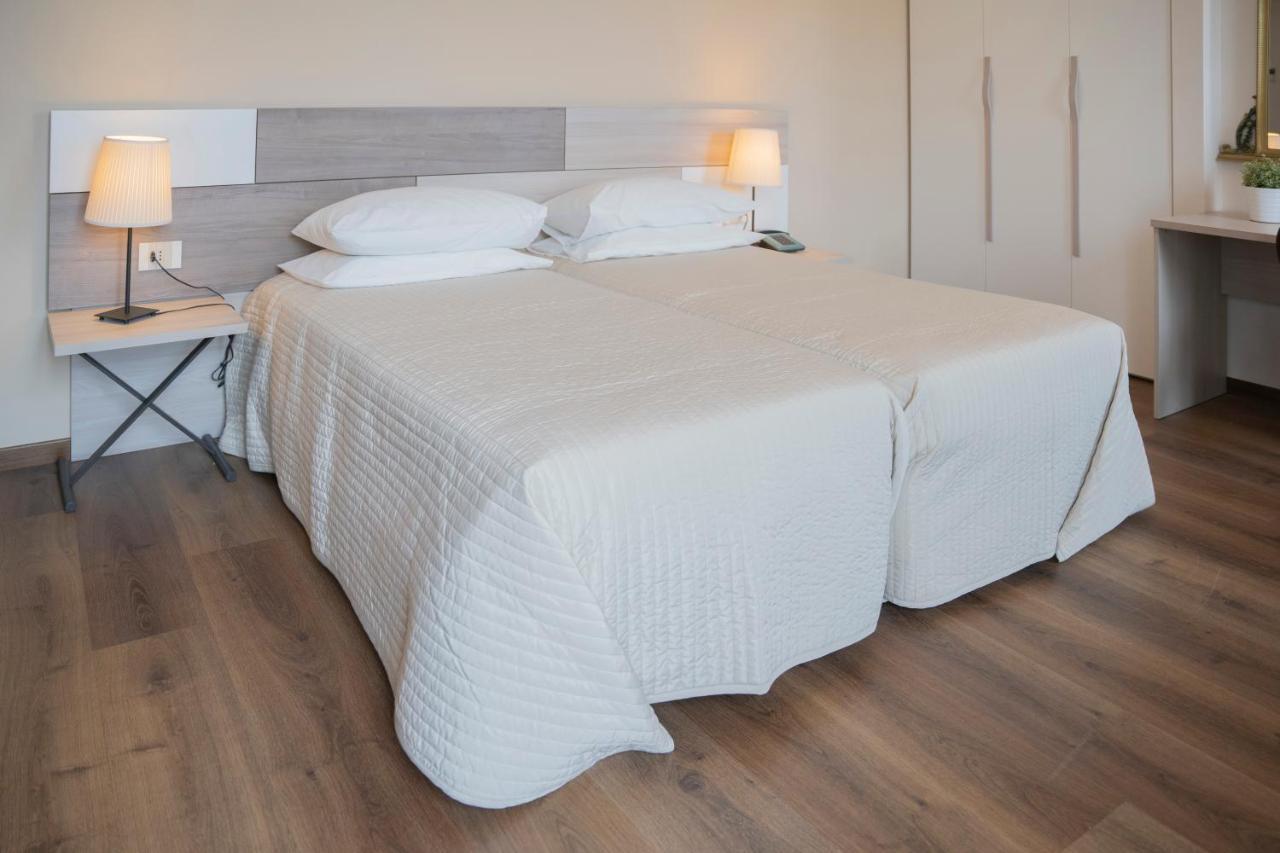 Albergo Celeste Sestri Levante Eksteriør billede